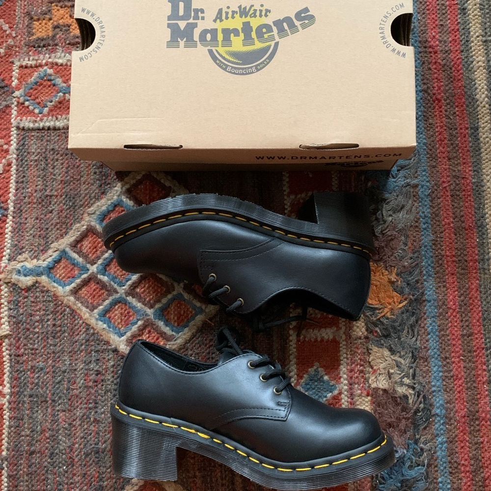 NIB NEW Dr. Martens Amory Oxford Heel Shoes UK 4 / US 6